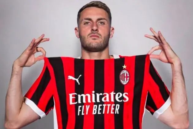 Santiago Gimenez Milan